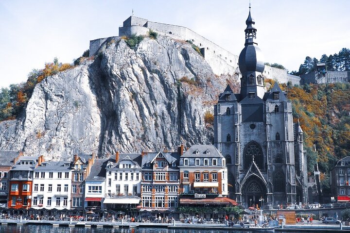 Discover Dinant while playing! Escape game - The alchemist