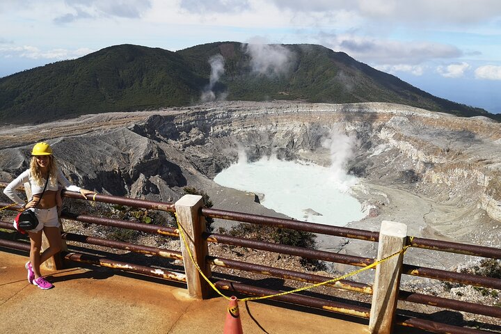 Poas Volcano and La Paz Waterfall Gardens Private Tour