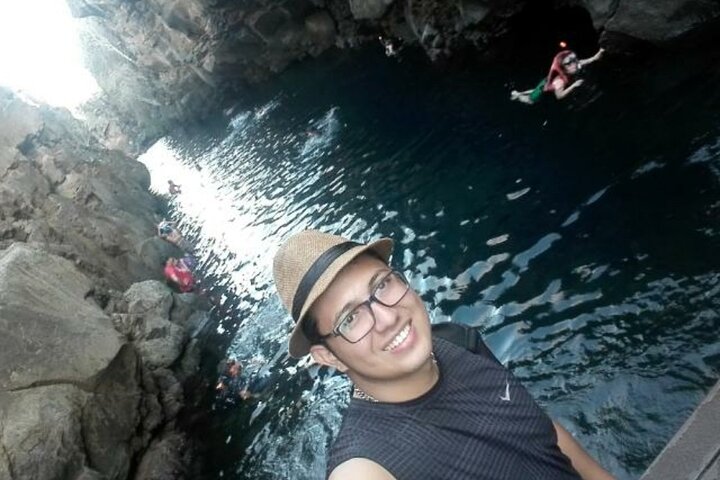 Half Day Bay Tour in Santa Cruz Island