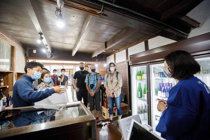 Guided Cycling Tour in Hagi with Sake Brewery Visit