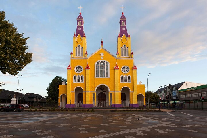 Chiloé Island Full Day Experience Castro, Ancud, Dalcahue & Lunch