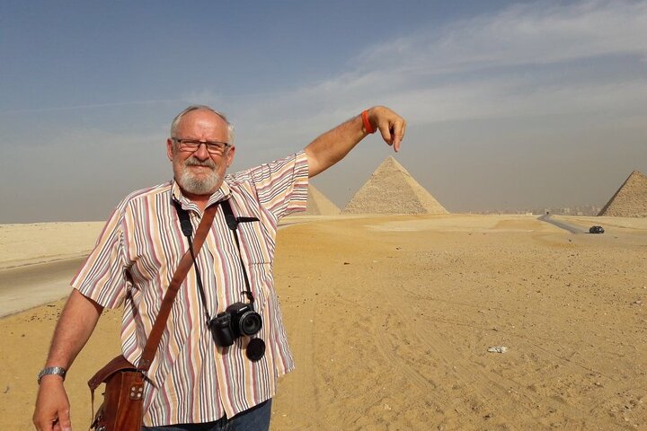 Hurghada Cairo Pyramids & GEM excursion by plane - Small group