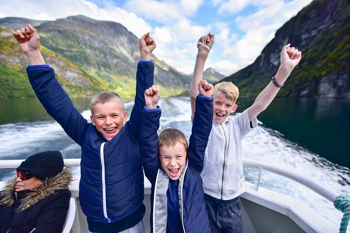 Geiranger Fjord Sightseeing Cruise – 75 min