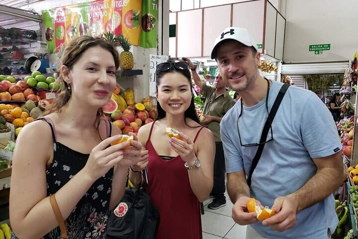 San Jose: Bites and Sights Walking Food Tour including Markets