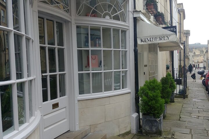 Bridgerton Walking Tour of Filming Locations & Storylines - Bath