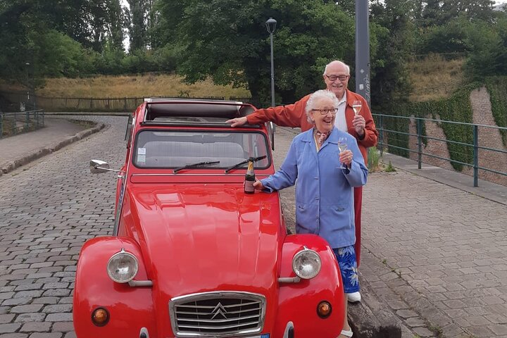 Private Lille Tour by Classic Convertible 2CV with Champagne