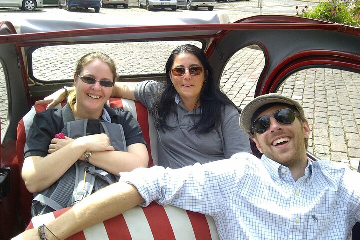Private Lille Tour by Classic Convertible 2CV with Champagne