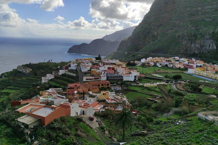 Full Day Guided Tour to La Gomera from Tenerife
