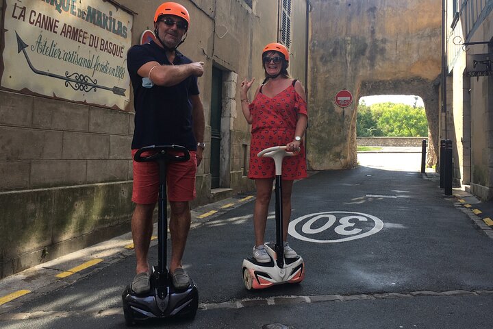 Unusual and ecological ride on a Segway and electric bike in Bayonne