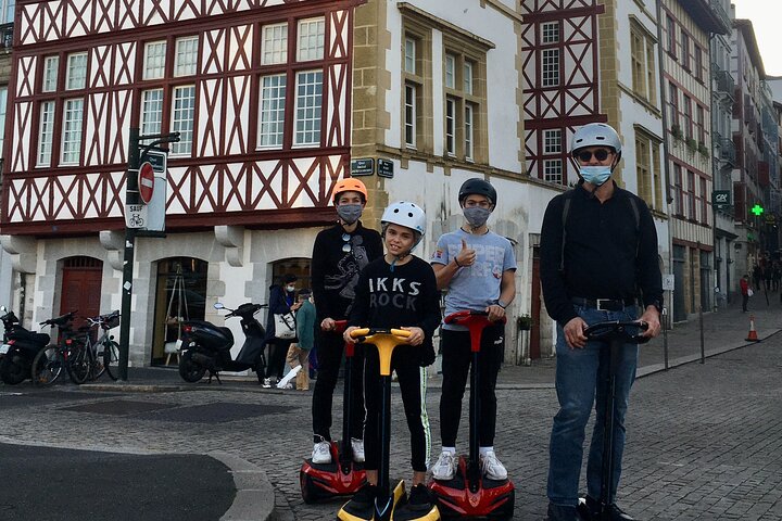 Unusual and ecological ride on a Segway and electric bike in Bayonne