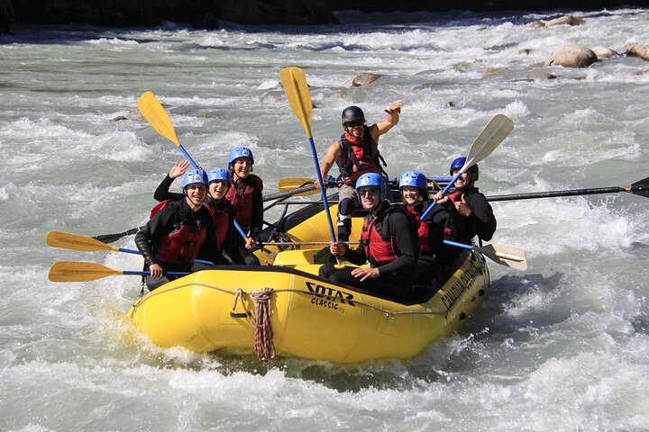 Family Friendly Cheakamus Splash Rafting