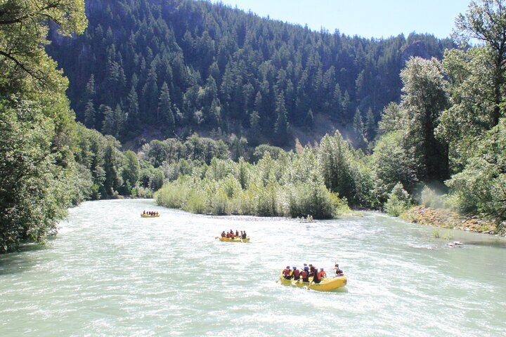 Family Friendly Cheakamus Splash Rafting