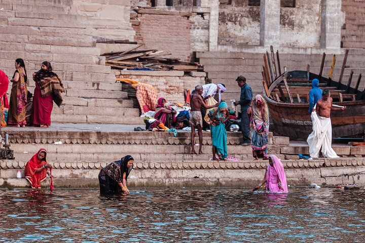 Full Day Varanasi Private Tour with Temples, Ghats & Rituals