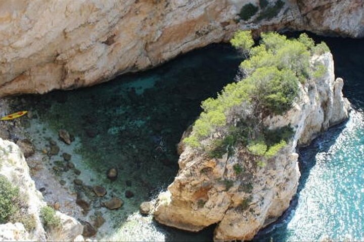 Kayak excursion in Jávea, Cala Granadella (Snorkeling) Caló, llop marí, ambolo