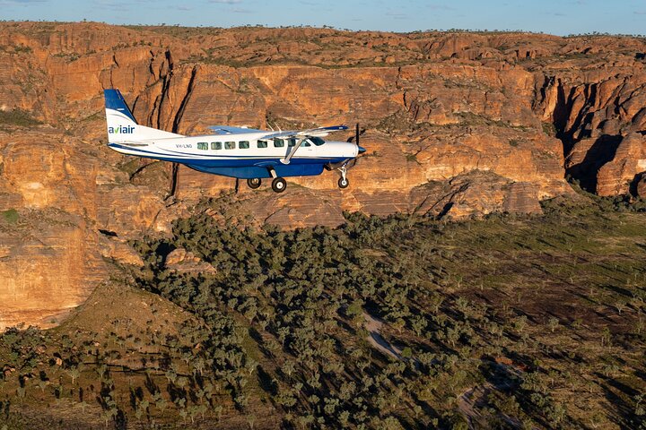 Bungle Bungle Flight & Domes To Cathedral Gorge Walking Tour