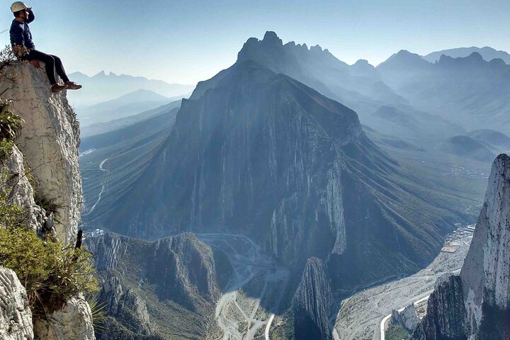 Nido de los Aguiluchos, Monterrey: Hiking + Rock Climbing + 3 Rappels