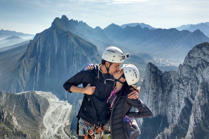 Nido de los Aguiluchos, Monterrey: Hiking + Rock Climbing + 3 Rappels