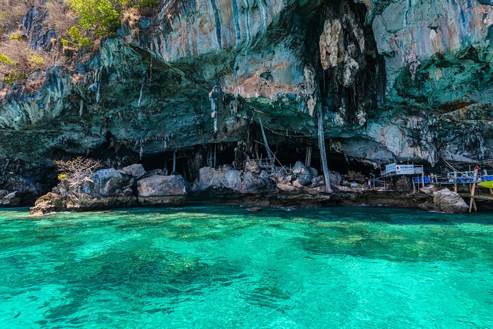 Discover Maya Bay at Dawn: Avoid the Phi Phi Crowds