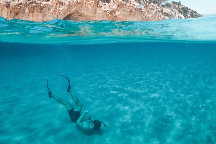 All Day Cruise -3 Islands to Agistri,Moni, Aegina with lunch and drinks included