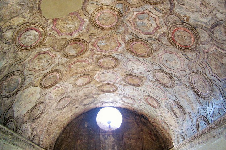 Pompeii private tour with an Official Guide