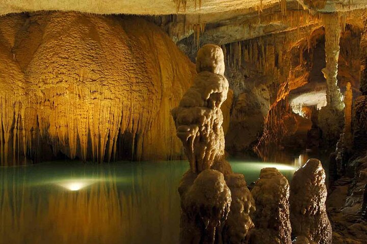Private Tour: Byblos, Jeita Grotto and Harissa Day Trip from Beirut