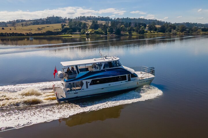Batman Bridge 4 Hour Lunch Cruise including the Cataract Gorge