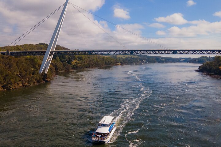 Batman Bridge 4 Hour Lunch Cruise including the Cataract Gorge