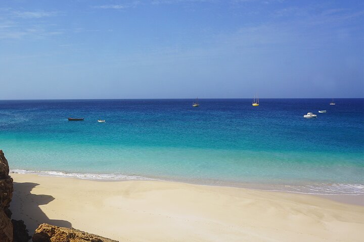 Boa Vista Tour: Santa Mónica, Desert & Shipwreck