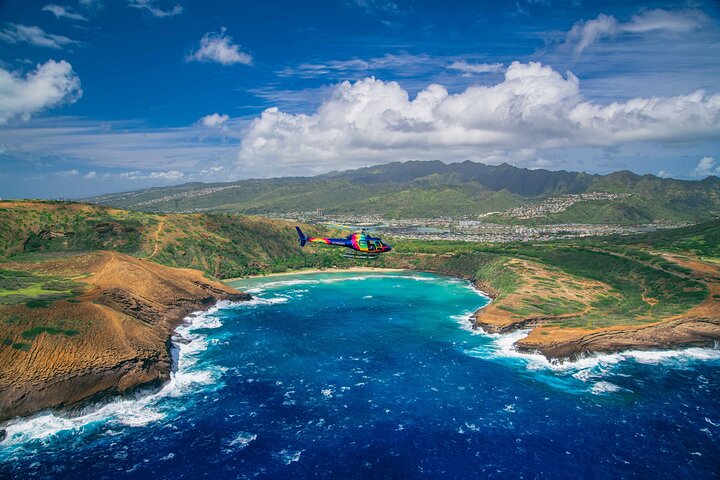 Oahu: 60 Min Royal Crown Helicopter Tour - Doors Off or On