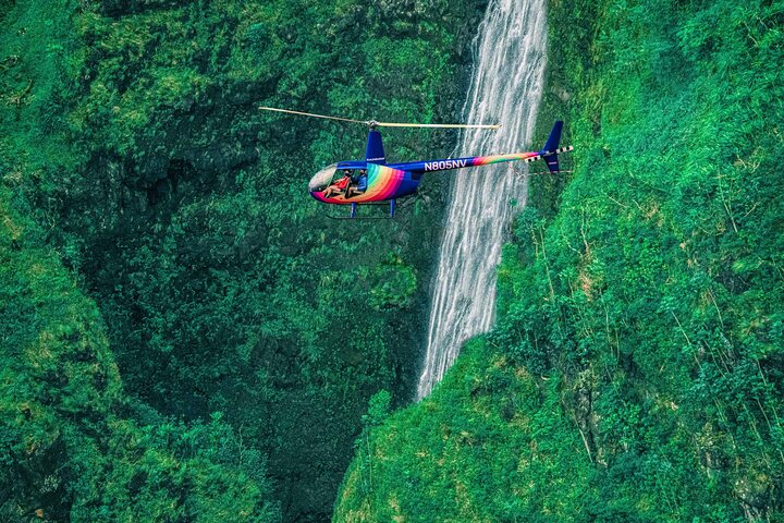 Oahu: 60 Min Royal Crown Helicopter Tour - Doors Off or On
