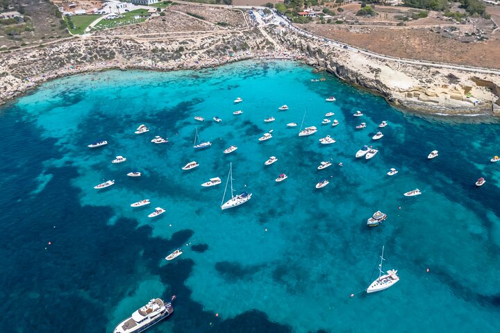 Boat Tour Egadi Day discover Favignana and Levanzo from Trapani