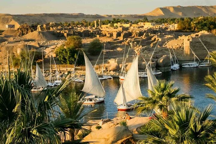 Private Short Felucca Boat Trips In Luxor