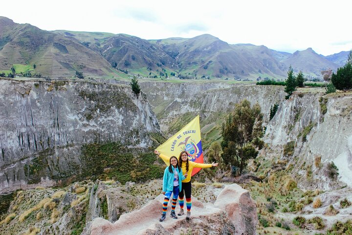 Quilotoa Lagoon Full-Day Tour from Quito with Entrance Fees daily