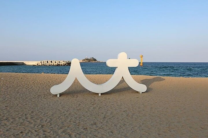 3-Hour Self-guided Sokcho Tour with Private Transportation