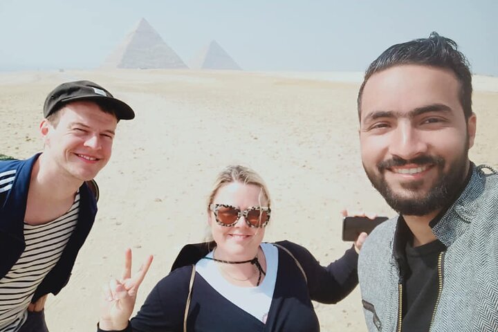 Best cairo tours visit to Giza Pyramids and Sphinx