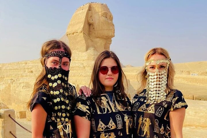 Best cairo tours visit to Giza Pyramids and Sphinx
