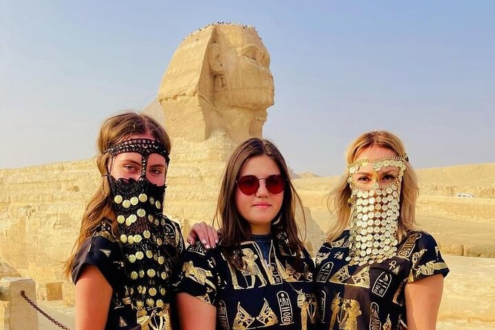 Private Giza Pyramids Tour with camel Ride around the Great Pyramid