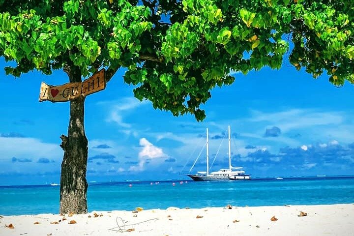 Maafushi: Gulhi Island Tour By Jet-ski