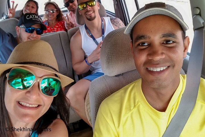 North & South Tour with Local Guide