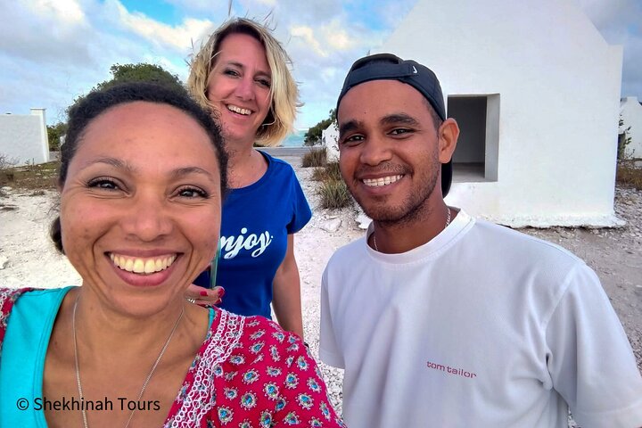 North & South Tour with Local Guide