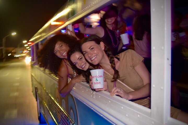 Aruba Nightlife Party Bus Tour, Free Cocktails, Live DJ & Host