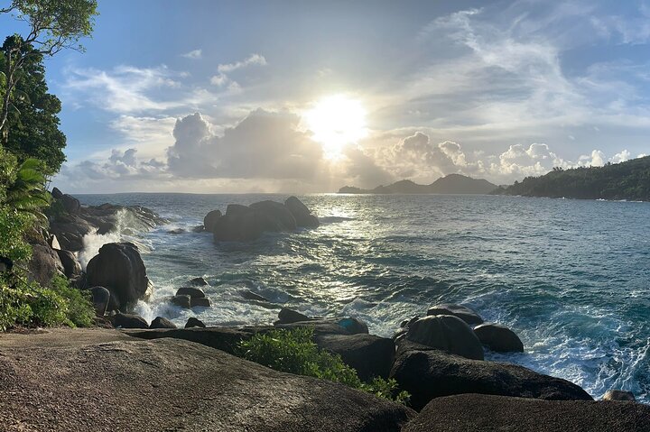 Rock Pool, dreamlike & unique experience | Mahé | Private hike |