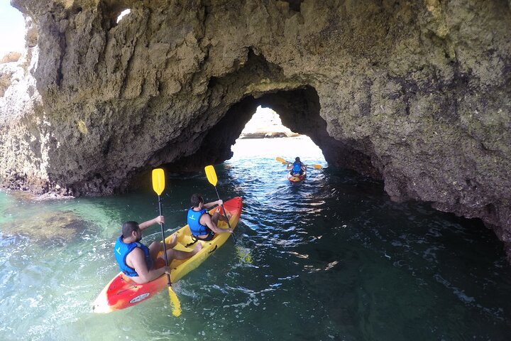 Albufeira: Sea Caves & Hidden Beaches Guided Kayak Tour