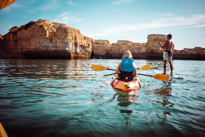 Albufeira: Sea Caves & Hidden Beaches Guided Kayak Tour