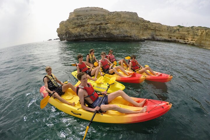 Albufeira: Sea Caves & Hidden Beaches Guided Kayak Tour