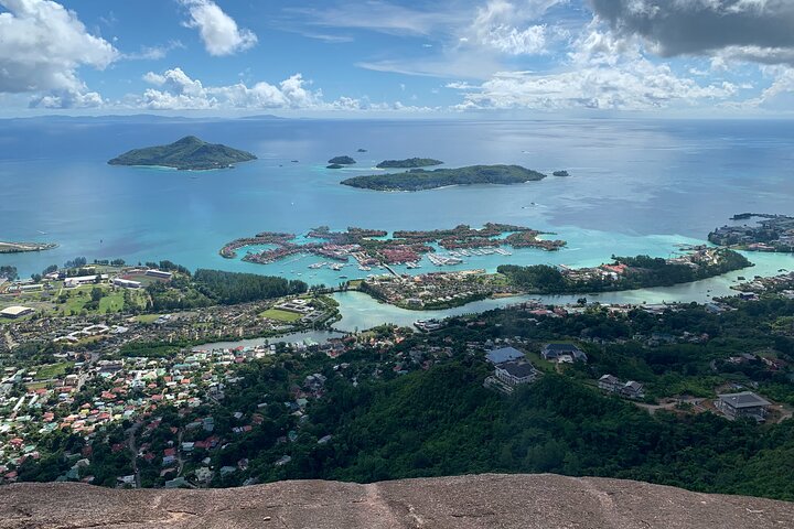 Beautiful island tour 5-6 hours | Mahé, Seychelles | Private Tour