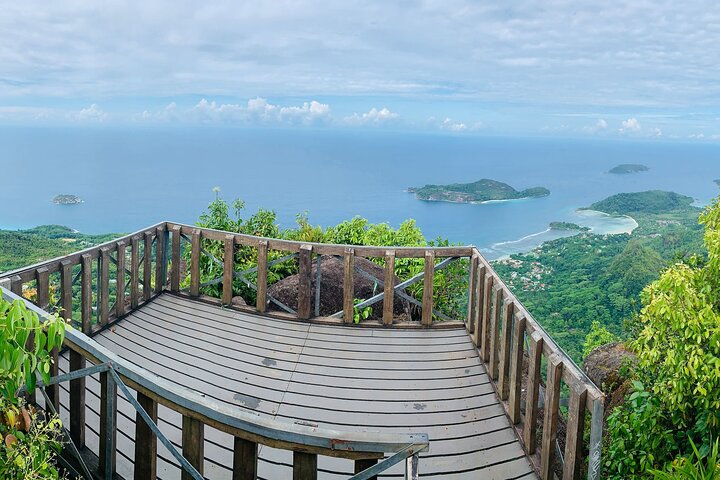 Beautiful island tour 5-6 hours | Mahé, Seychelles | Private Tour