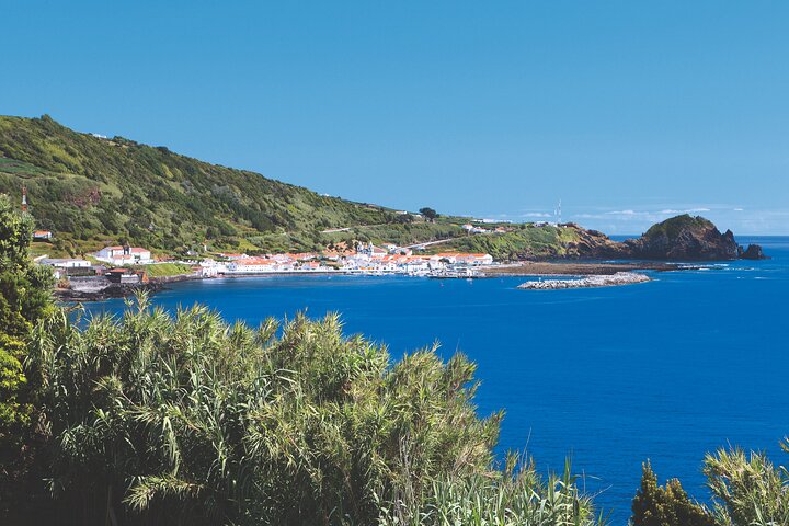 Full-Day Pico Island Tour from Horta