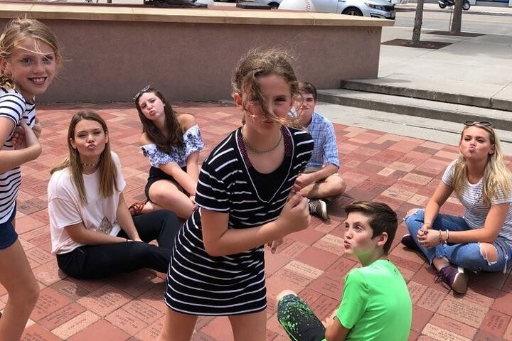 Fun City Scavenger Hunt in Hartford by Wacky Walks
