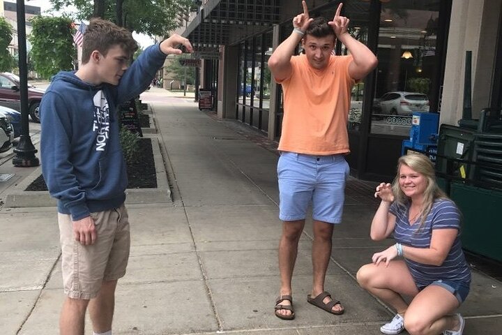 Fun City Scavenger Hunt in Hartford by Wacky Walks